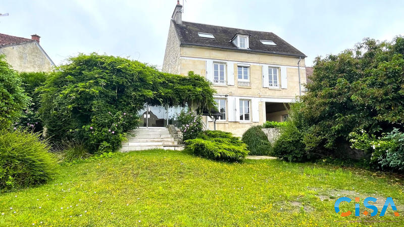 Maison ancienne - 177 m² - 8 pièces