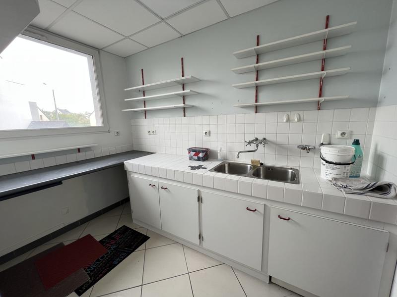 Local d'activités - 124 m²