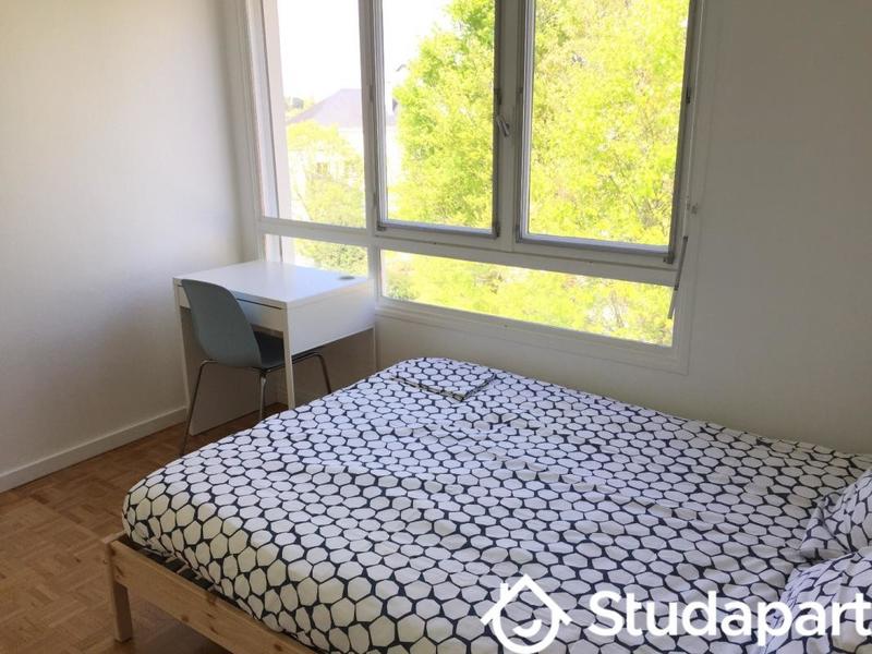 Chambre - 10 m² - 1 pièce