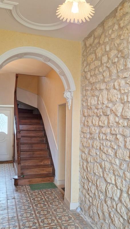 Maison - 190 m² - 8 pièces