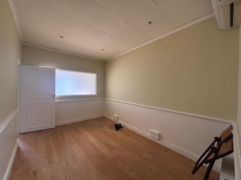 Local d'activité / Entrepôt - 70 m²