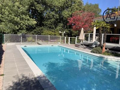 Maison - 171 m² - 5 pièces