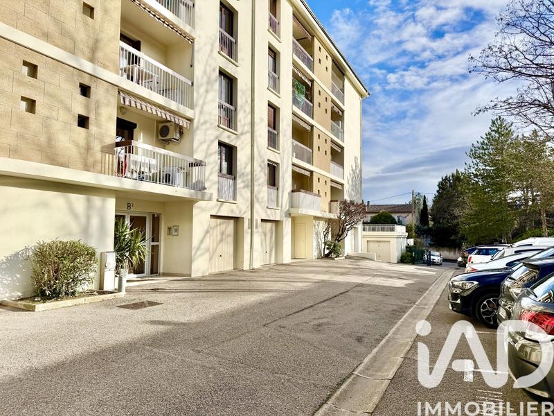 Appartement - 82 m² - 4 pièces