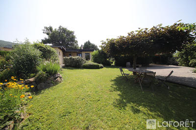 Maison - 97 m² - 5 pièces