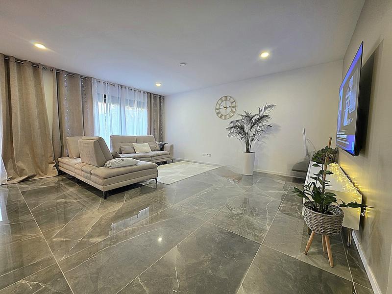 Maison - 148 m² - 6 pièces