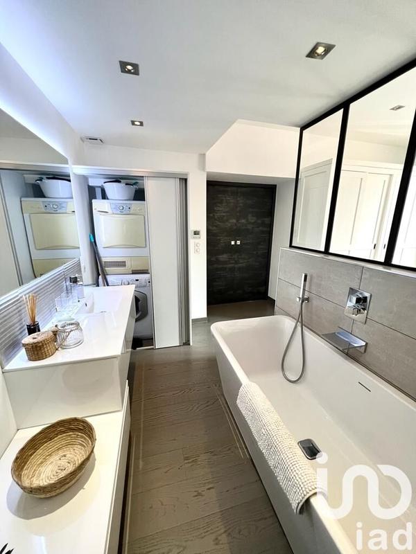 Appartement - 63 m² - 2 pièces