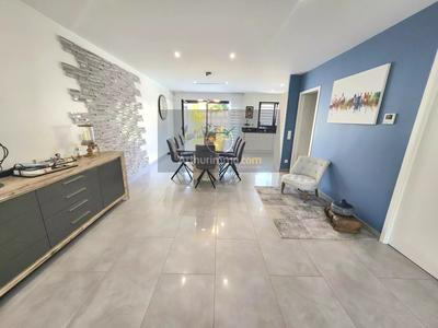 Maison - 155 m² - 6 pièces