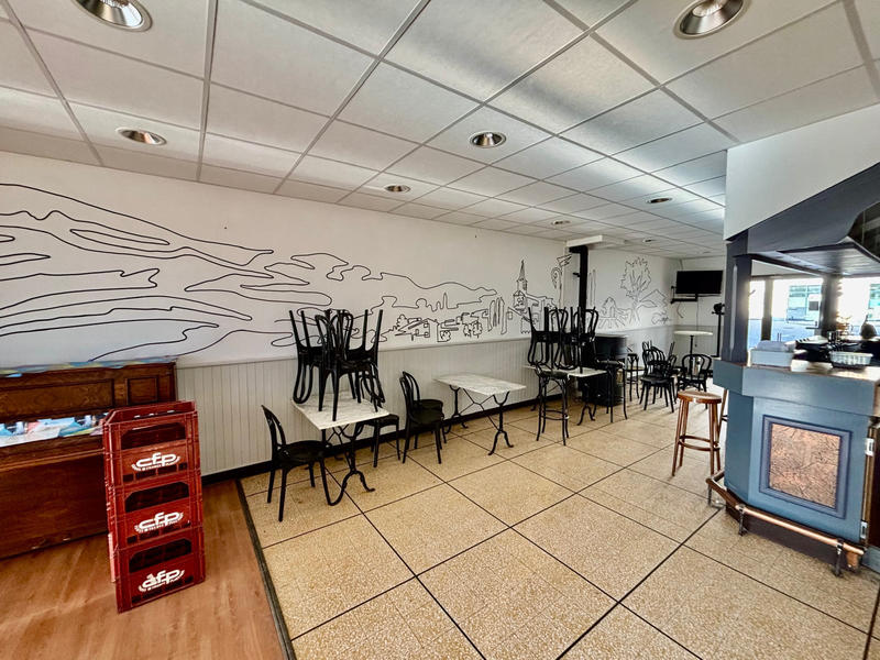Local commercial - 139 m² - 6 pièces