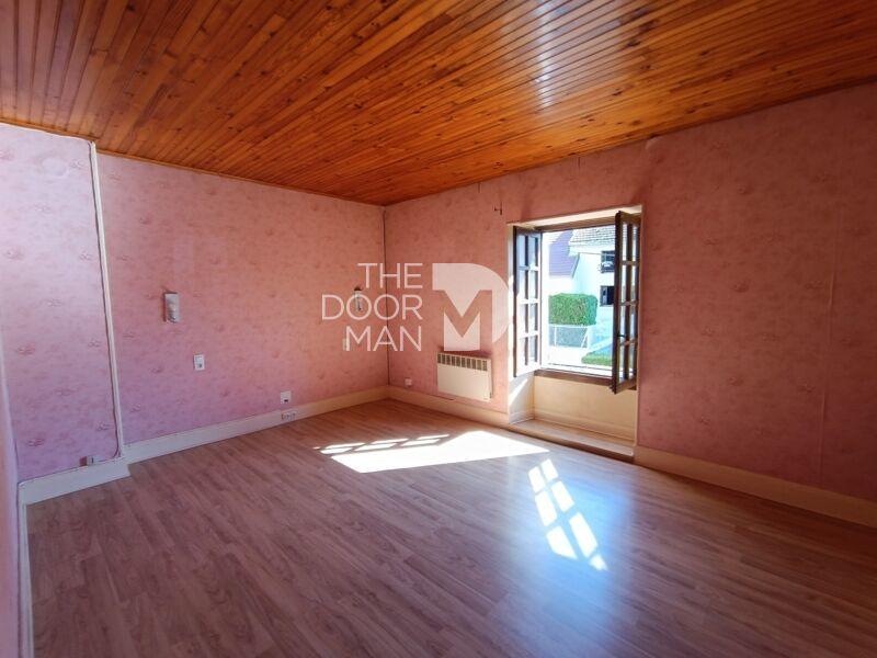 Maison - 244 m² - 6 pièces