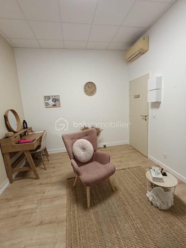 Local commercial - 226 m² - 10 pièces