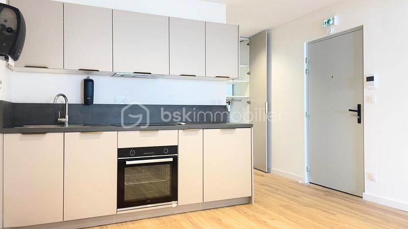 Bureau - 53 m² - 2 pièces