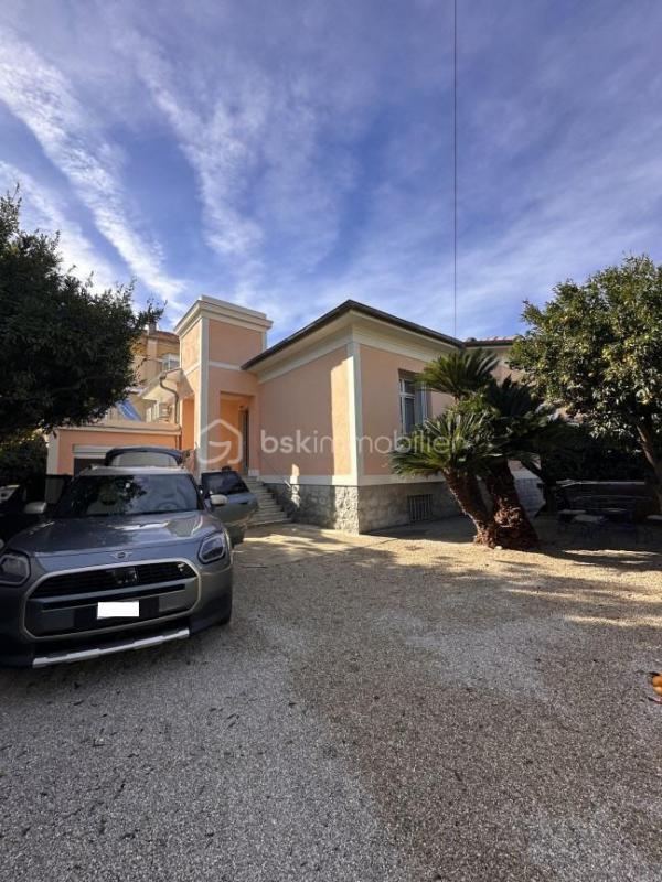 Maison - 107 m² - 5 pièces