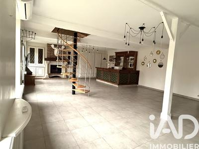 Maison - 125 m² - 5 pièces
