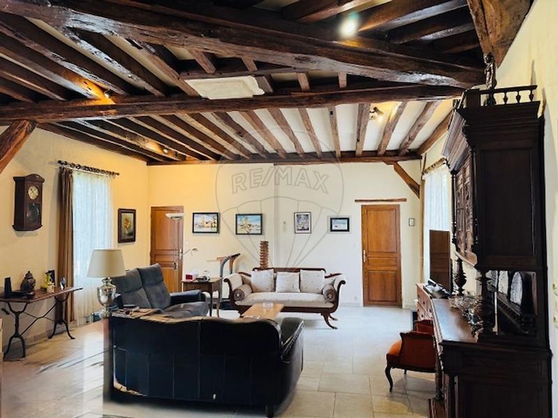 Demeure - 193 m² - 9 pièces