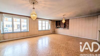 Maison - 215 m² - 6 pièces