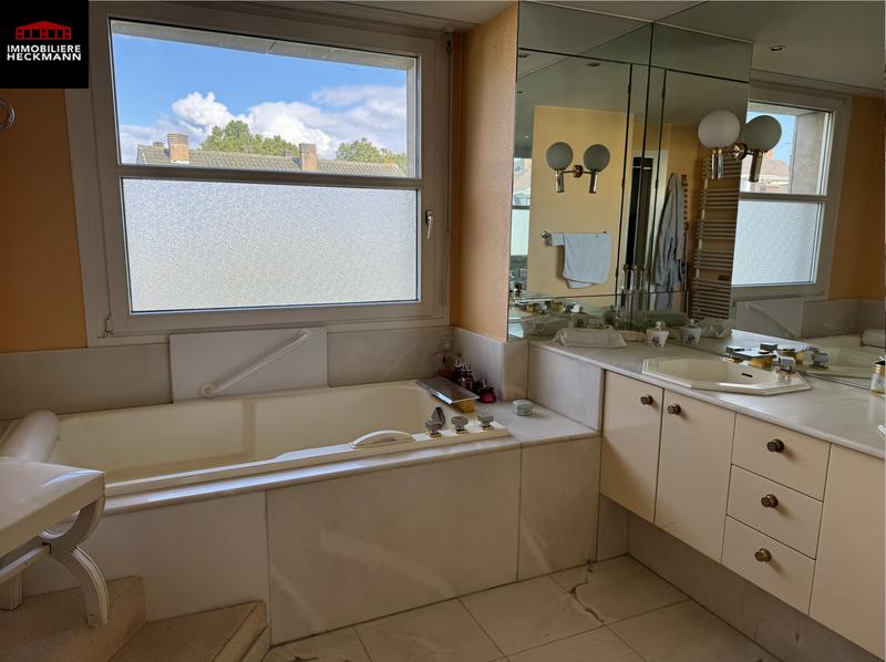 Appartement - 154 m² - 6 pièces