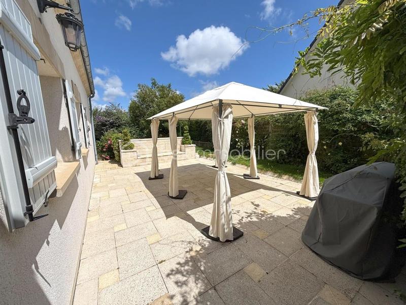 Maison traditionnelle - 200 m² - 6 pièces