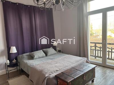 Maison - 195 m² - 5 pièces