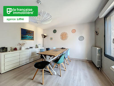 Maison - 181 m² - 8 pièces