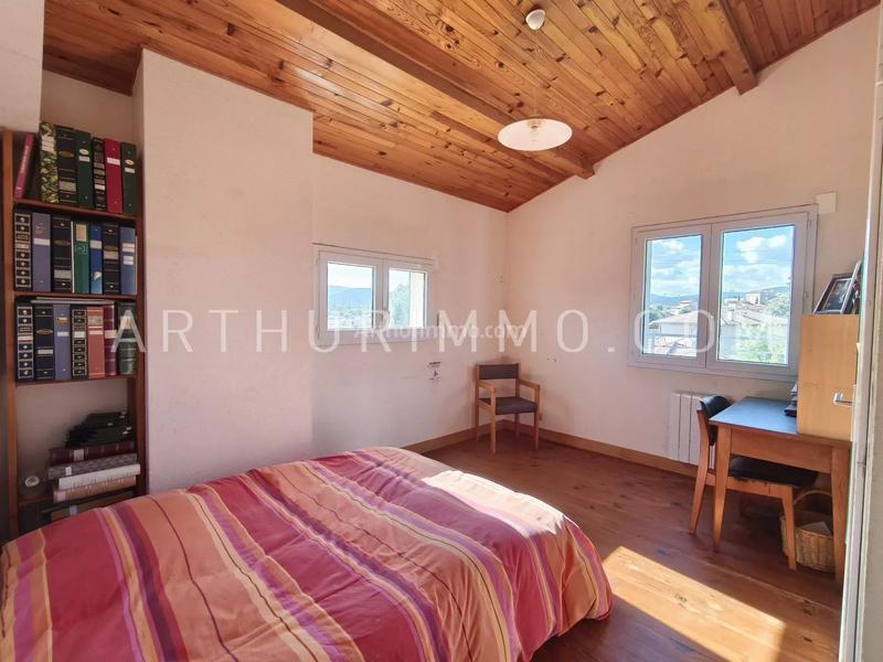 Maison - 180 m² - 7 pièces