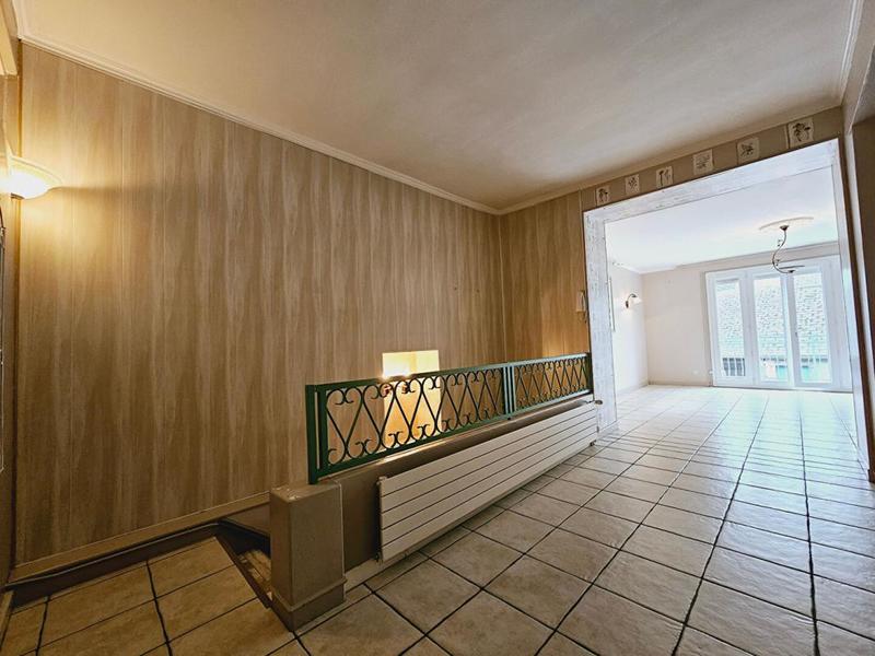 Maison - 208 m² - 6 pièces