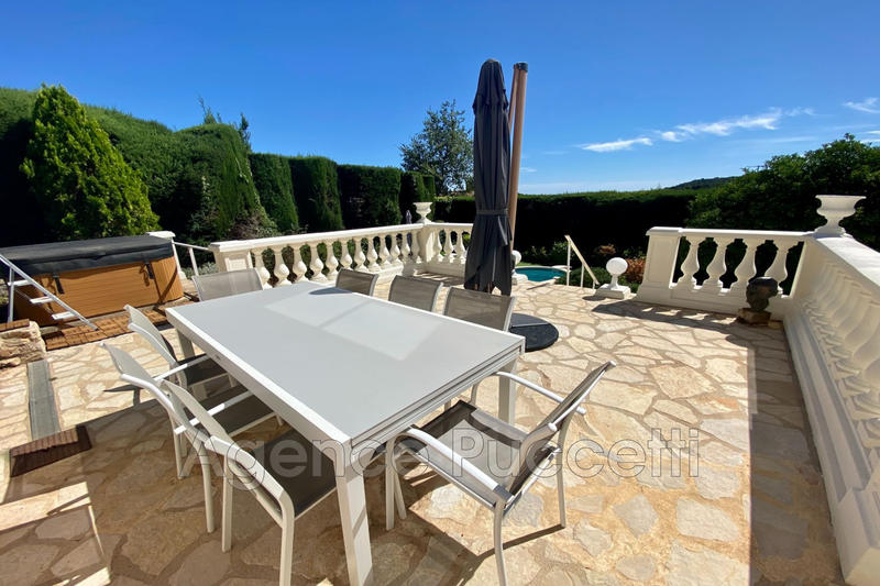 Maison - 130 m² - 4 pièces