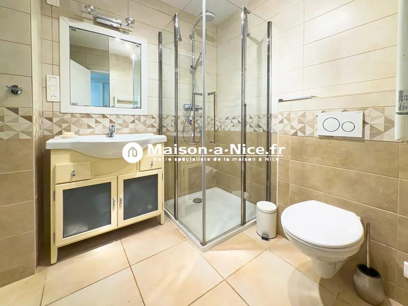 Villa - 240 m² - 7 pièces