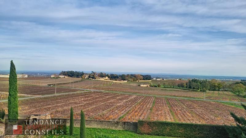 Maison - 210 m² - 8 pièces