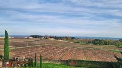 Maison - 210 m² - 8 pièces