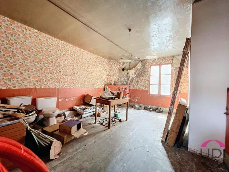 Maison - 315 m² - 2 pièces