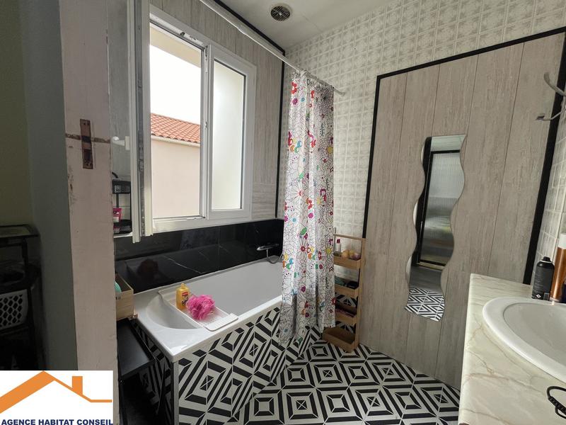 Maison - 200 m² - 9 pièces