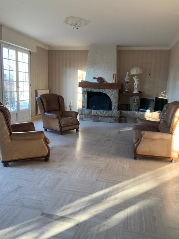 Maison - 200 m² - 8 pièces