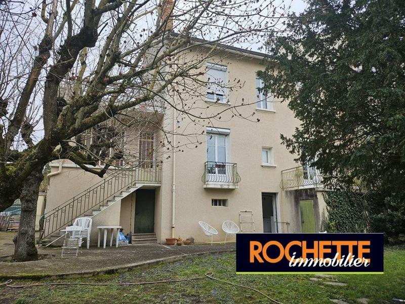 Maison traditionnelle - 172 m² - 7 pièces