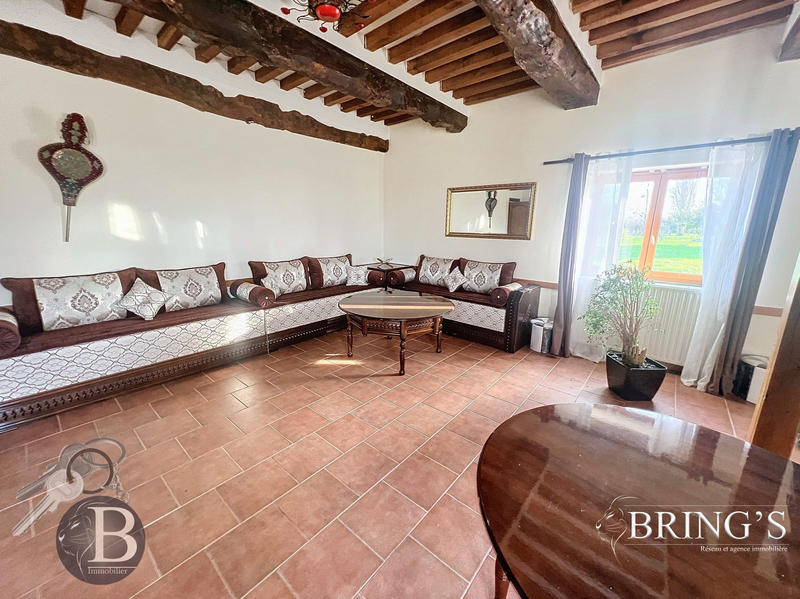 Maison - 200 m² - 6 pièces