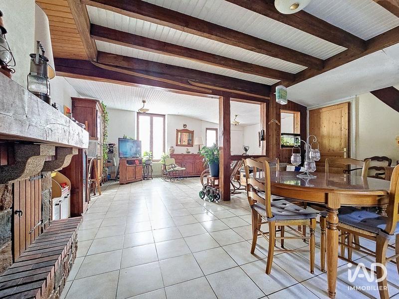 Maison - 143 m² - 7 pièces