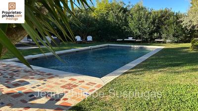 Demeure - 380 m² - 16 pièces