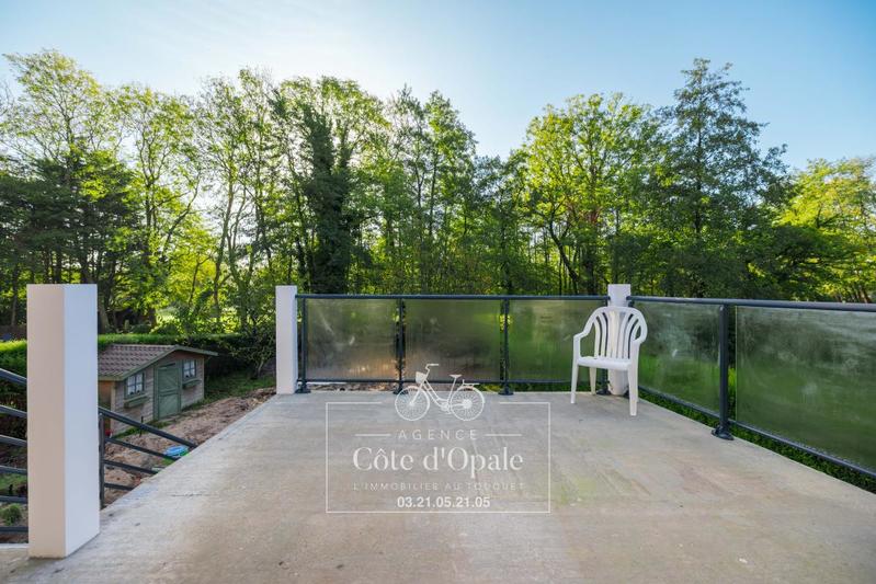 Maison - 215 m² - 6 pièces