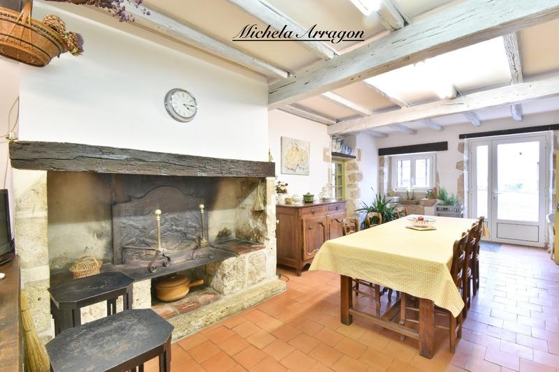 Propriété - 196 m² - 7 pièces