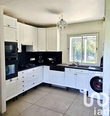 Maison - 83 m² - 4 pièces