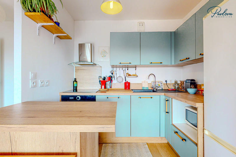 Appartement - 81 m² - 4 pièces