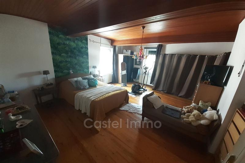 Maison - 217 m² - 13 pièces