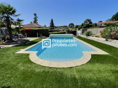 Maison - 186 m² - 9 pièces