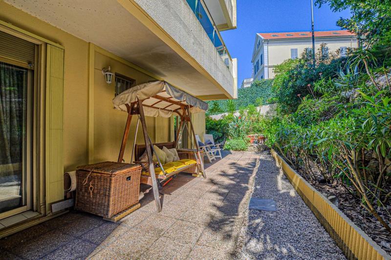 Appartement - 90 m² - 3 pièces