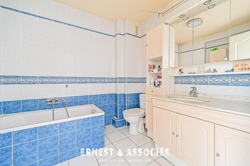 Appartement - 97 m² - 5 pièces