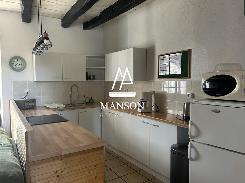 Maison ancienne - 330 m² - 15 pièces
