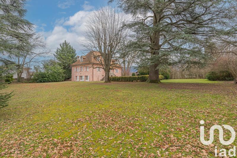 Maison - 406 m² - 10 pièces