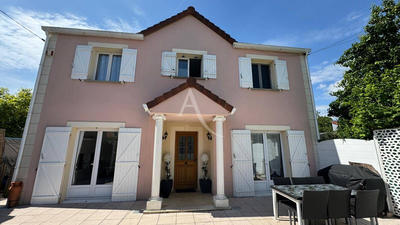 Maison - 146 m² - 7 pièces