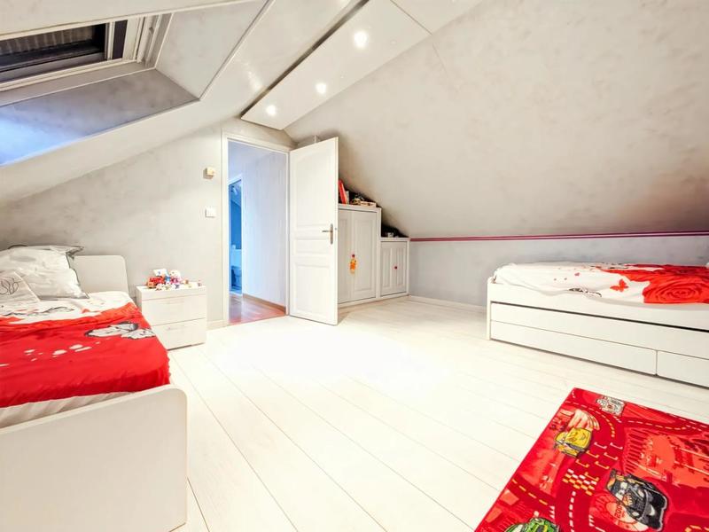 Maison - 160 m² - 4 pièces