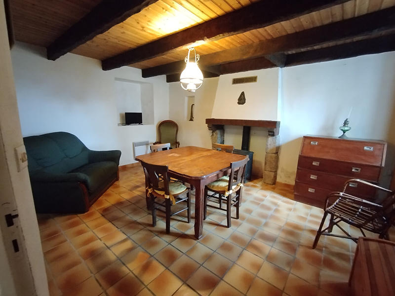 Maison - 90 m² - 5 pièces