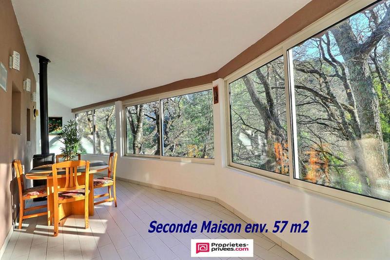 Maison - 310 m² - 10 pièces